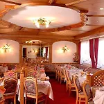 Hotel Italia Canazei