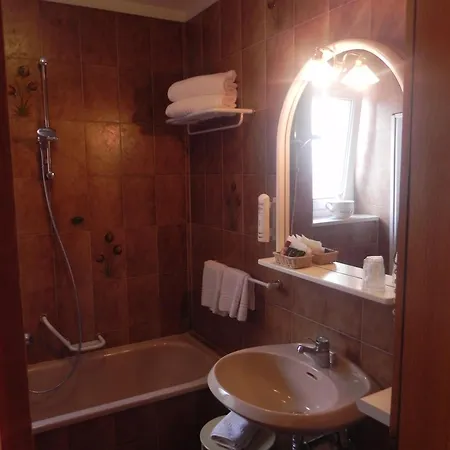 Hotel Italia 3*