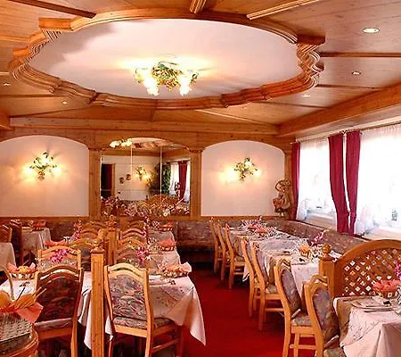 Hotel Italia Canazei