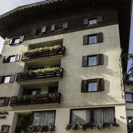 Hotel Italia Canazei