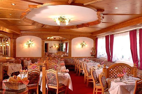 Hotel Italia Canazei